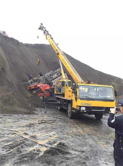 伽师上犹道路救援